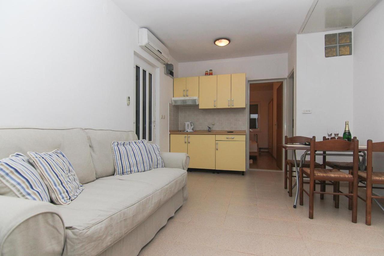 Apartments Villa Alex Podaca Exterior photo